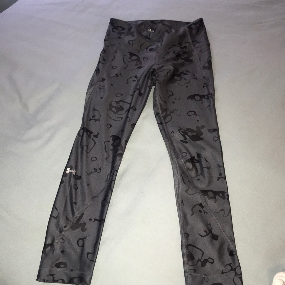 Gray under armour leggings size medium